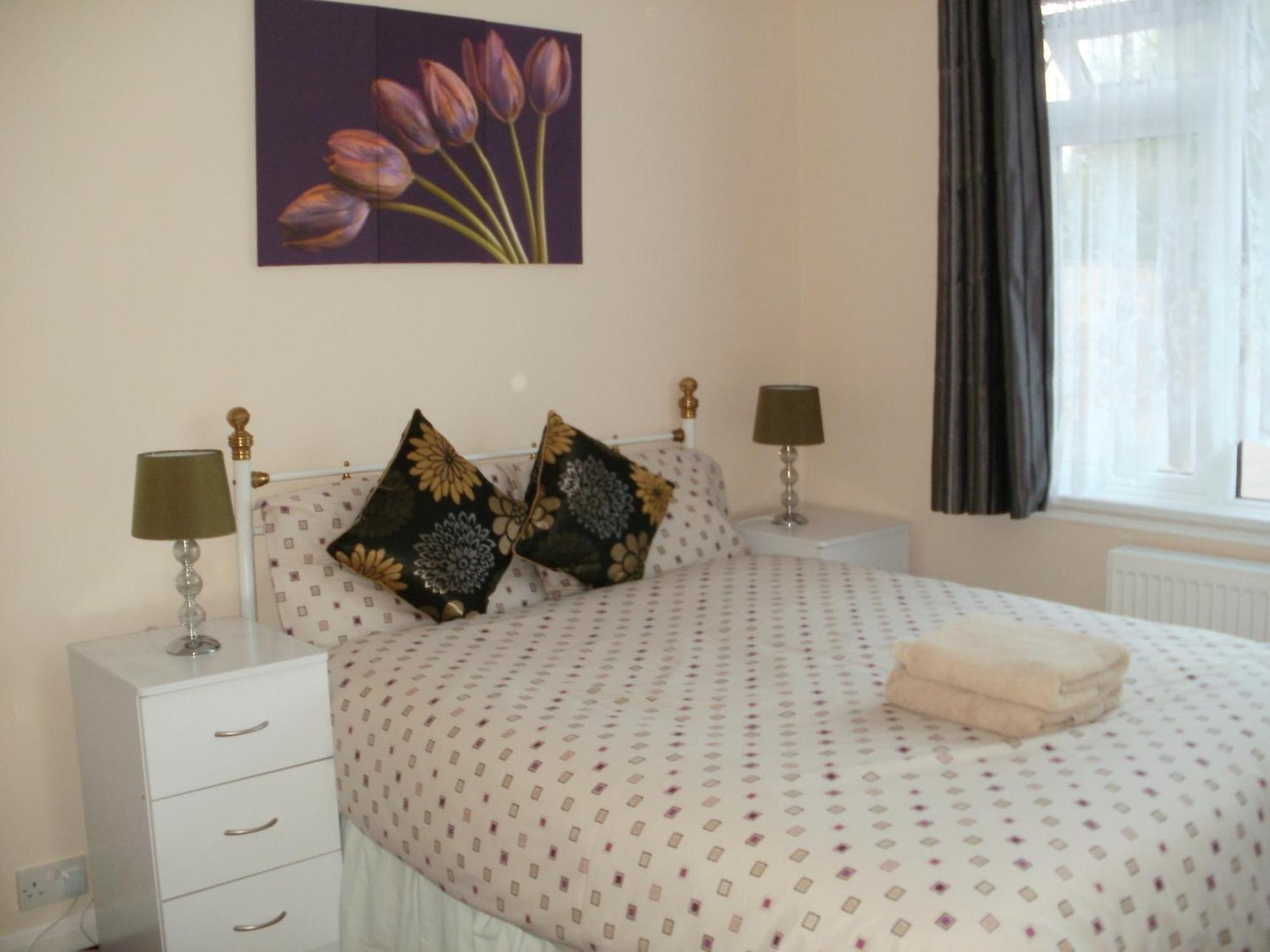 London Heathrow Guesthouse Hillingdon Exteriör bild